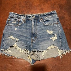Abercrombie & Fitch Curve Love High Rise Mom Short